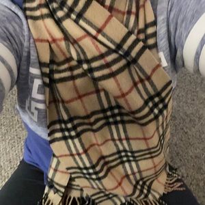 Burberry Women’s Cashmere Scarf
